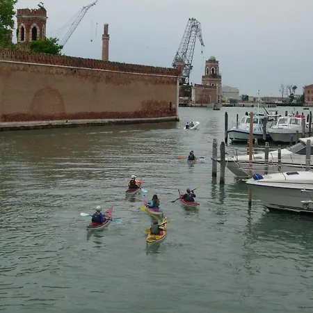 Vacanze Casadueottanta Loc-13704 Дом отдыха Венеция